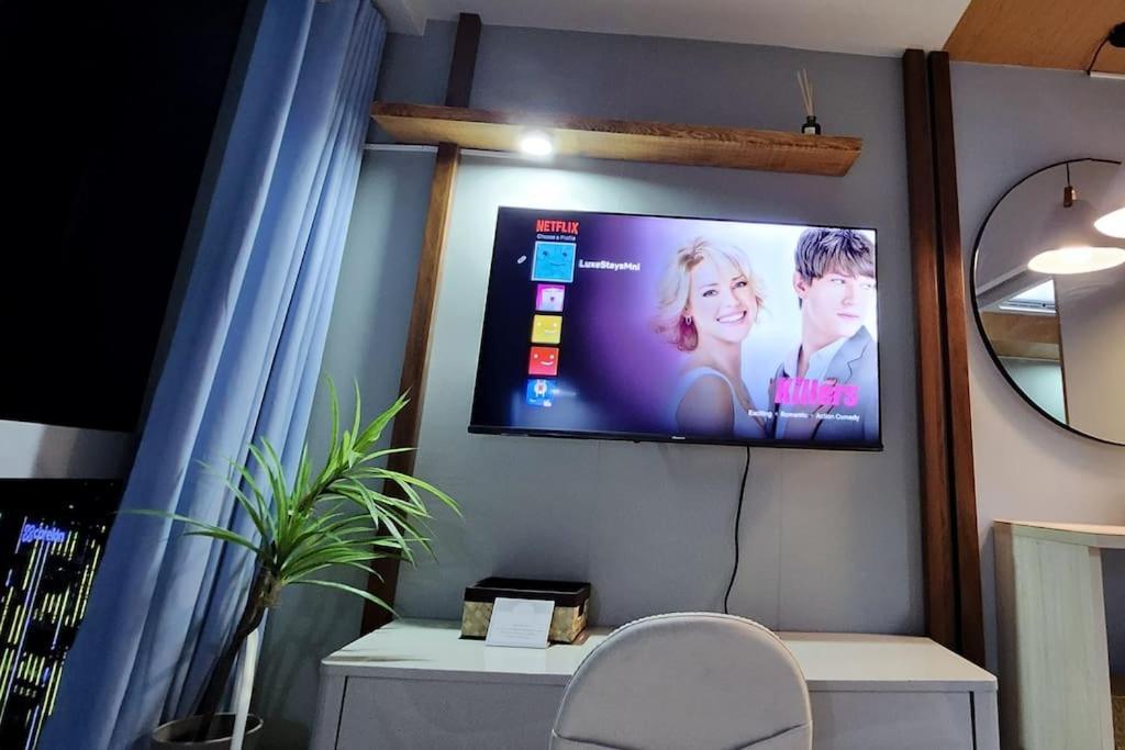 Luxestaysmnl Coastal Chic Netflx 380Mbps Pool Bgc Manila Exterior photo