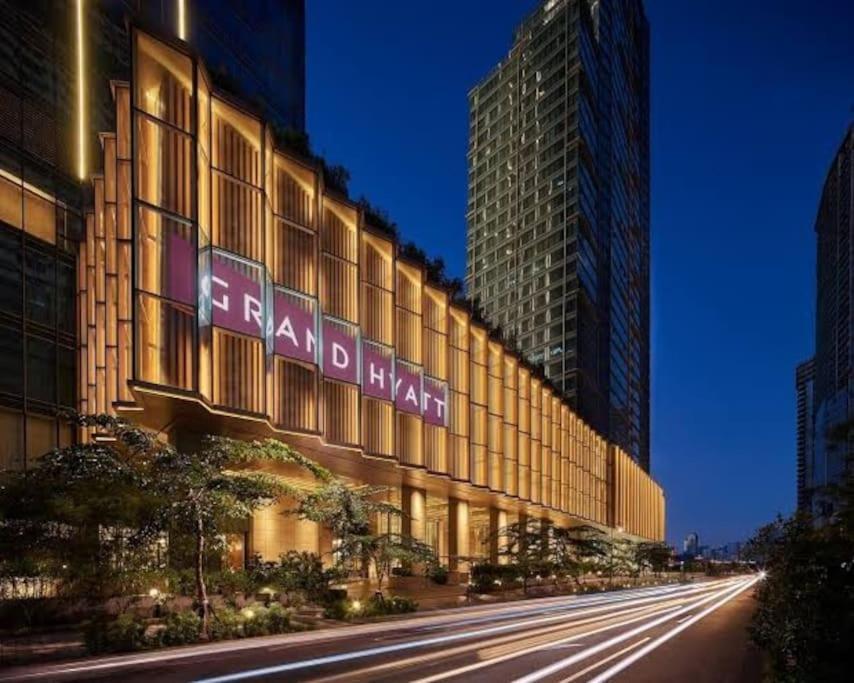 Luxestaysmnl Coastal Chic Netflx 380Mbps Pool Bgc Manila Exterior photo
